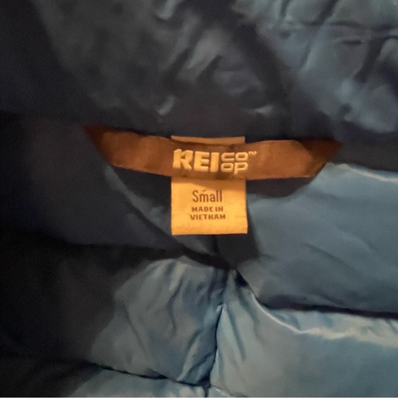 REI Co-Op Women’s Women's Puffer 650 Fill Down Jacket size Small Blue Warm! - Picture 10 of 11